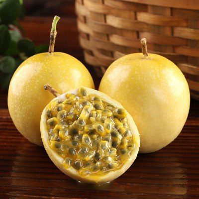 [熊猫鸟]黄金百香果 西番莲鸡蛋果 净重2.5斤 中果 单果45-60g 新鲜采摘