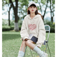 [2.5折价114元]唐狮春季女连帽前胸爱心图案卫衣学院风韩系减龄可爱时尚