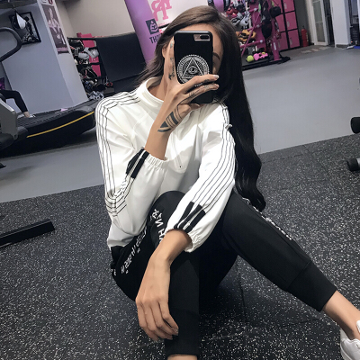 珂卡慕(KEKAMU)健身女士半拉链宽松运动罩衫跑步训练速干T恤上衣瑜伽服长袖网红白色S(建议85-105斤左右）