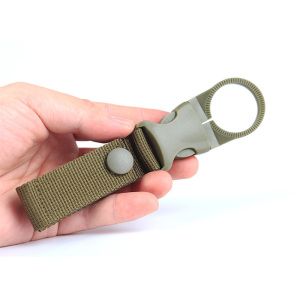 户外军迷战术尼龙织带水瓶挂扣 多功能登山扣 便携水瓶快挂 矿泉水夹扣