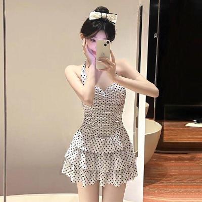 2026新款连体裙式波点挂脖泳衣女泡温泉度假风显瘦遮肉性感游泳装