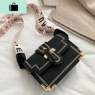 春夏小包包洋气女包2020新款潮时尚简约单肩包森系复古宽带斜挎包NEW LAKE女斜挎包