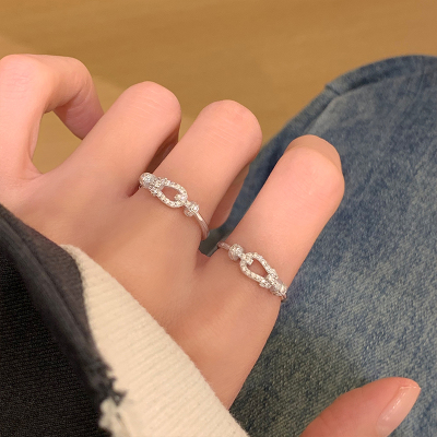 s925纯银满钻马蹄扣戒指女轻奢高级感闭口指环小众设计感配饰送女朋友老婆情人节七夕生日礼物