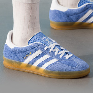 阿迪达斯(adidas)三叶草休闲鞋女鞋新款运动鞋GAZELLE复古防滑轻便板鞋JI2755 ZP