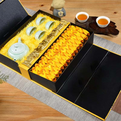 新茶金骏眉红茶小袋装金俊眉浓香型茶叶礼盒装带茶具节日礼品送礼送长辈1盒200克