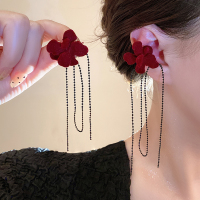 红色花朵无耳洞流苏耳夹耳环女2024新款高级感小众设计耳钉耳饰送女朋友老婆情人节七夕生日礼物