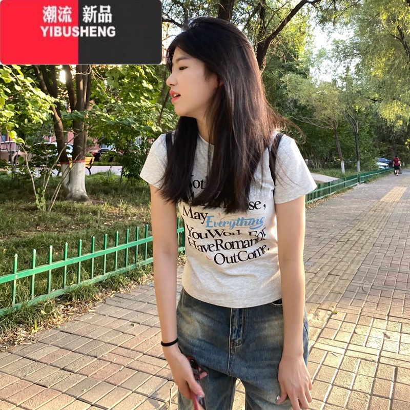 YIBUSHENG美式复古字母印花正肩短袖t恤女季甜辣妹小众修身显瘦短款上衣