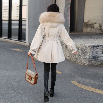 (JIAMEN)新品直营-户外运动抖音网红同款大毛领2020冬季新款派克服女中长款韩版加厚工装收腰外套潮