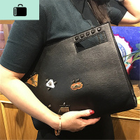 韩版女士手拿包个性徽章大容量手提包气质信封大包单肩斜跨手拎包NEW LAKE 黑色女斜挎包