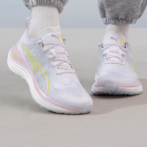 彪马(PUMA女鞋 新款运动鞋健身训练轻便缓震休闲跑步鞋 379567-02 ZP