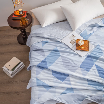 最生活棉上印花夏被