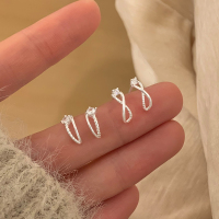 纯银锆石麻花耳环轻奢高级感闪钻小巧精致耳钉女甜美学生耳饰