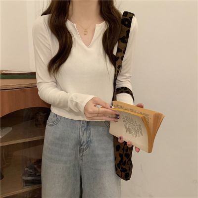 v领长袖T恤女秋季年新款韩版修身显瘦百搭打底衫短款学生上衣