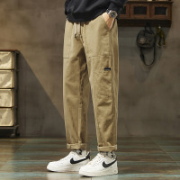男士宽松锥形工装裤 卡其色抽绳设计裤 肌理感面料 春夏透气 长裤