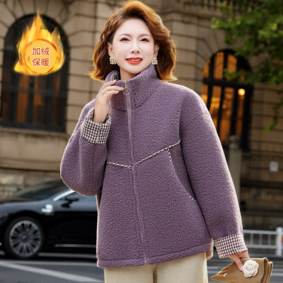 宽版妈妈装中老年女士休闲冬季外套40-60岁显瘦女中年装一体绒女