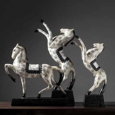 京城派 树脂摆件工艺品家居客厅电视柜酒柜装饰品玄关现代简约家居客厅酒柜小装饰品摆件办公室装饰品 复古印花马摆件