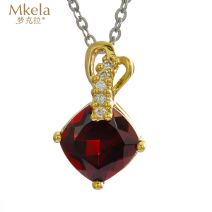 梦克拉 Mkela 18K金钻石石榴石吊坠 娇妍 宝石吊坠 其他国内证书 镶嵌类型