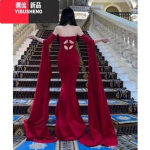 YIBUSHENG大理洱海出游拍照裙子红色连衣裙沙漠旅游穿搭黑色飘带晚礼服长裙