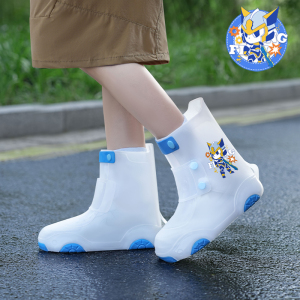 正雨儿童雨鞋套半透白设计时尚印花实用美感雨天上下学9063