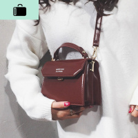 高级感小包包女包新款2020斜挎包时尚百搭ins洋气质感网红小黑包NEW LAKE女斜挎包