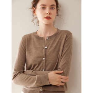 68支精纺薄款山羊绒针织开衫女圆领长袖系扣外套毛衣舒适上衣外搭