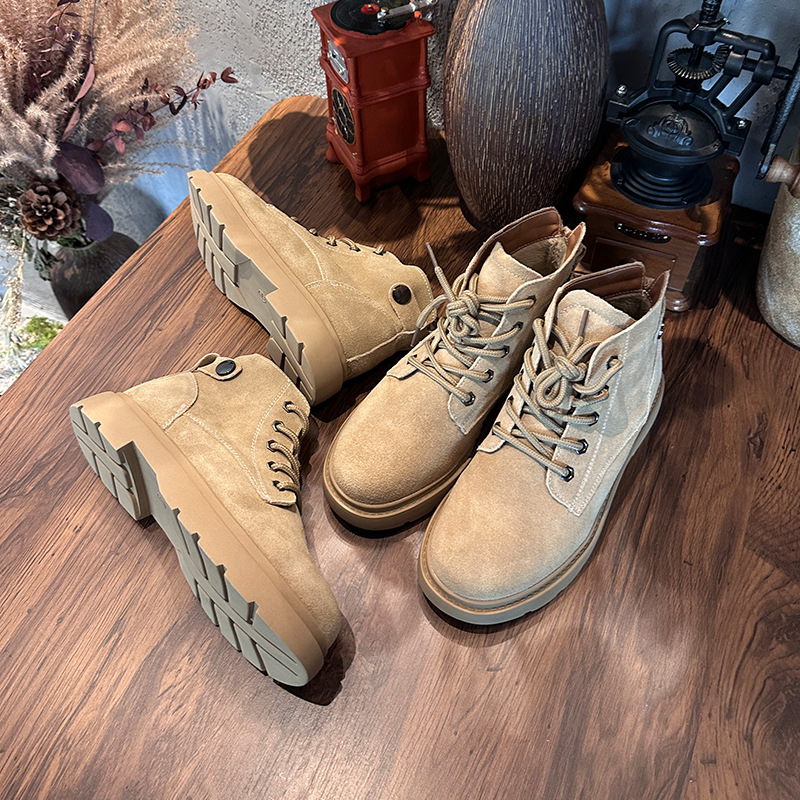 新款真皮马丁靴女冬季女士瘦瘦短靴加绒靴子休闲平底复古女靴