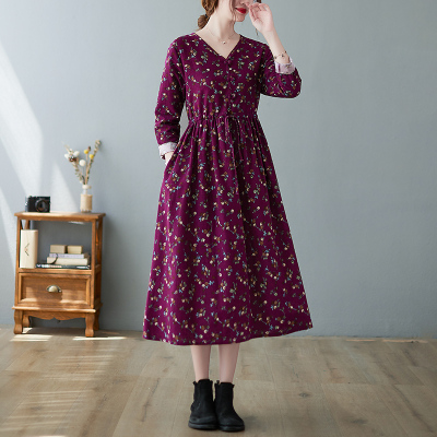 2022春装新款v领盘扣长袖文艺复古棉麻小碎花抽绳中长款连衣裙女