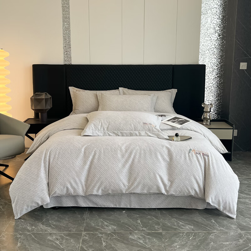 悠梦嘉居 全棉长绒棉磨毛刺绣四件套 1.5/1.8床可使用 被套+床单+枕套*2 中性灰 YJ-14569