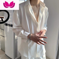 七斓I慵懒风内搭垂感冰丝白衬衫男长袖打底宽松高级感衬衣服