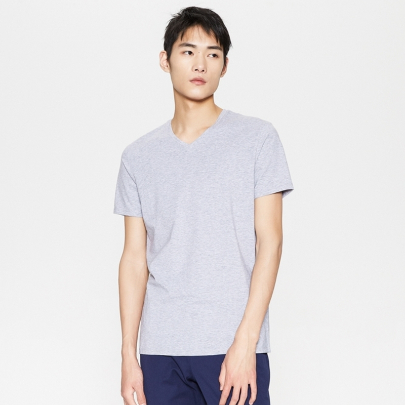 [1件5折价:45]mecity男装春季纯色小v领修身棉舒适打底短袖t恤