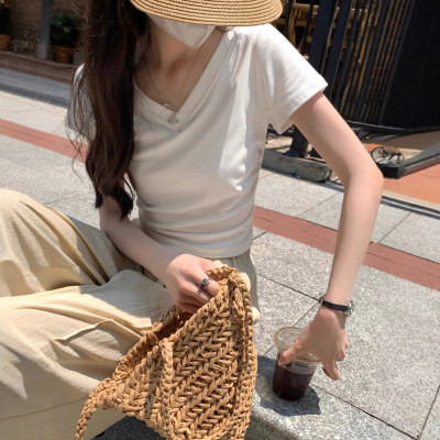 V领短袖T恤女装2025夏季新款正肩修身显瘦褶皱短款学生纯色上衣潮
