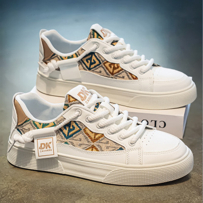 男鞋春季2026新款休闲厚底小白板鞋一脚蹬舒适小众年轻人国风布鞋