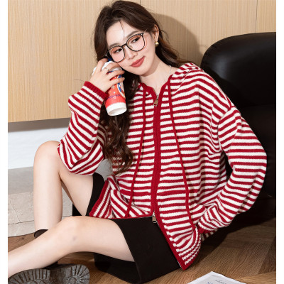 [清仓1折价52.9元,不叠加优惠券]唐狮早春连帽撞色条纹宽松开衫外套休闲减龄韩版chic