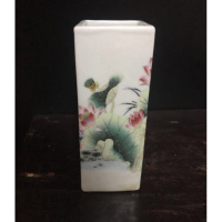 美帮汇粉彩荷花鸳鸯四方笔筒(小号)家居书房办公摆件收藏访古做旧陶瓷