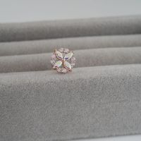 韩国直送偏彩光精致镶嵌四叶钻耳骨耳蜗钉百搭送女朋友老婆情人节七夕生日礼物