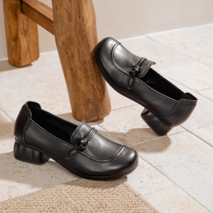 秋季新款复古真皮粗跟真皮妈妈鞋圆头舒适一脚蹬浅口女士单鞋
