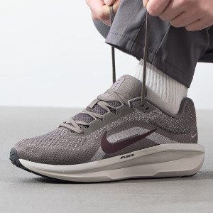 耐克(NIKE)男鞋新款AIR WINFLO 11低帮减震运动跑步鞋FQ8937-004 ZP