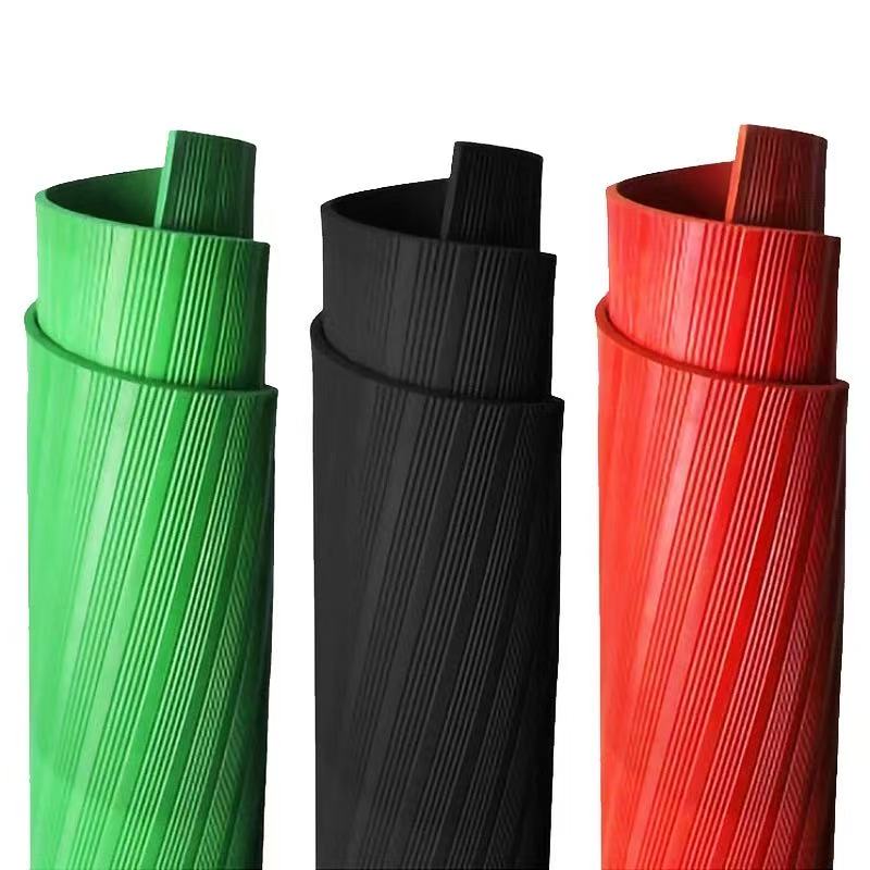 铁工邦 绝缘橡胶板条纹绝缘橡胶垫 1米*8米*3mm[黑色6kv]卷