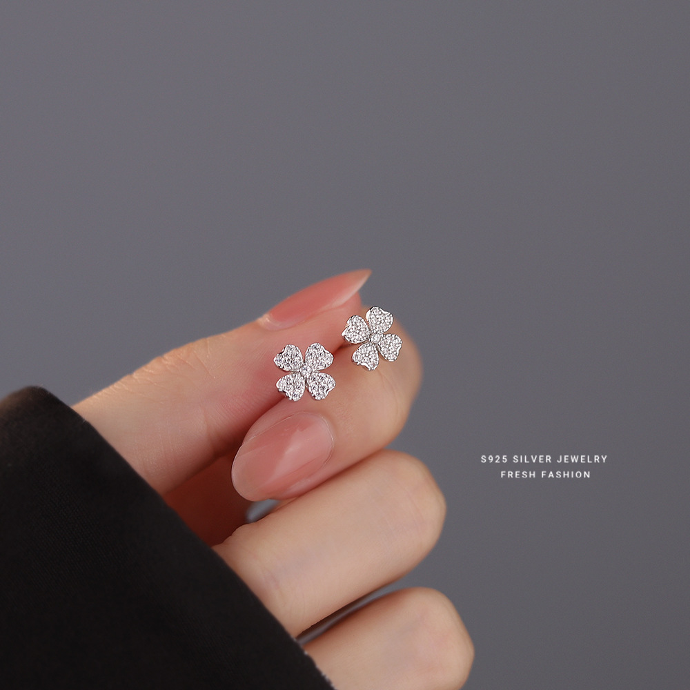 s925纯银满钻幸运四叶草耳钉女轻奢气质小清新小巧镶钻幸运草耳饰送女朋友老婆情人节七夕生日礼物
