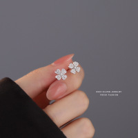 s925纯银满钻幸运四叶草耳钉女轻奢气质小清新小巧镶钻幸运草耳饰送女朋友老婆情人节七夕生日礼物