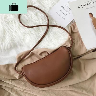 韩国ins复古软皮饺子包半月包休闲百搭斜挎单肩包牛角包女包2020NEW LAKE女斜挎包