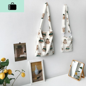 卡通小熊印花斜挎包包女秋冬百搭毛绒绒单肩包日系小清新学生包女NEW LAKE女士单肩包