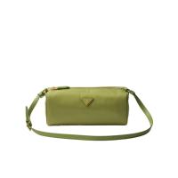 Prada/普拉达可调节肩带再生聚酰胺单肩包时尚简约日常出街