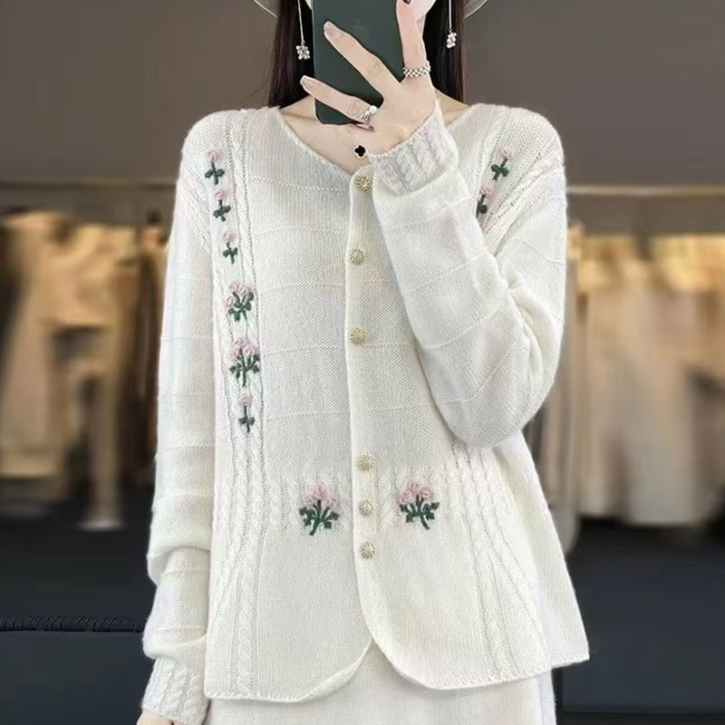 秋冬新款女士开衫圆领针织外套毛衣宽松花朵显瘦洋气百搭