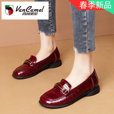 西域骆驼漆皮单鞋女春2021春季新款百搭真皮牛皮平底低跟乐福鞋厚底小皮鞋女35-40