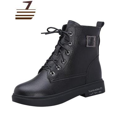 尗卡帅气靴子女英伦风真皮2020新款网红百搭马丁靴女平底短靴加绒棉鞋