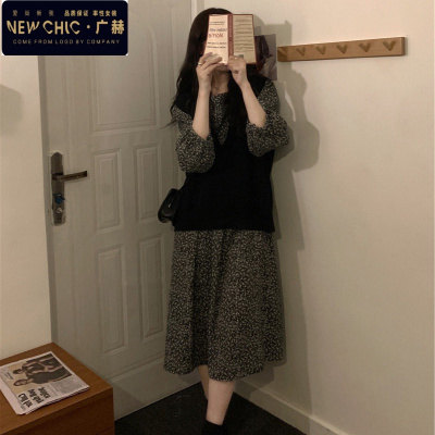 广赫春季轻奢温柔风长裙显瘦炸街马甲背心碎花连衣裙子套装女秋冬长款套装