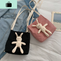 春夏小包包女2020新款潮质感洋气灯芯绒水桶包卡通可爱单肩手提包NEW LAKE