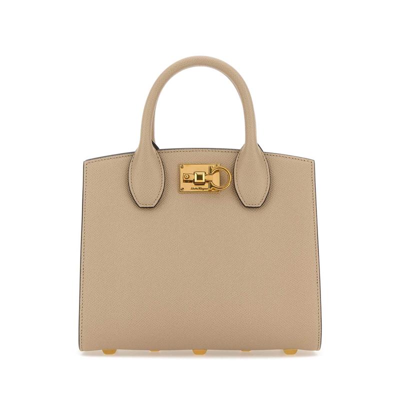 Salvatore Ferragamo女士手提小方包真皮五金链条手拿包通勤手袋