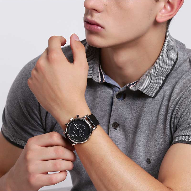 阿玛尼armani男士手表 皮质表带 经典休闲 三眼计时男士石英表 ar1828